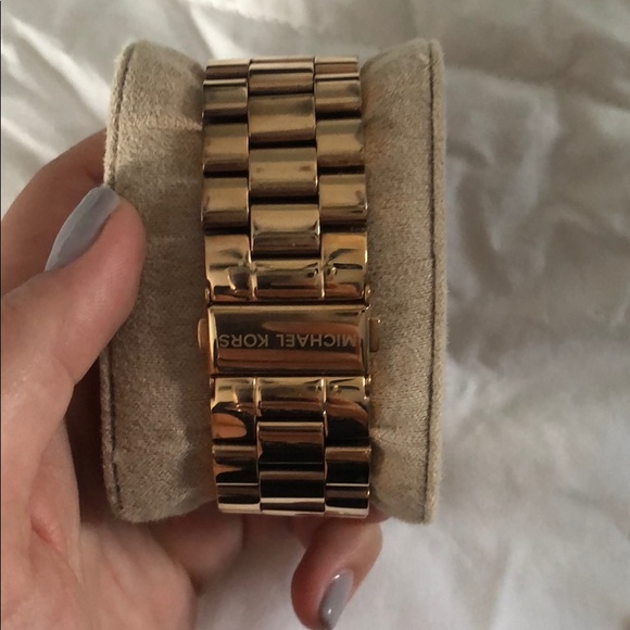 Rose Gold Michael Kors watch main image 4